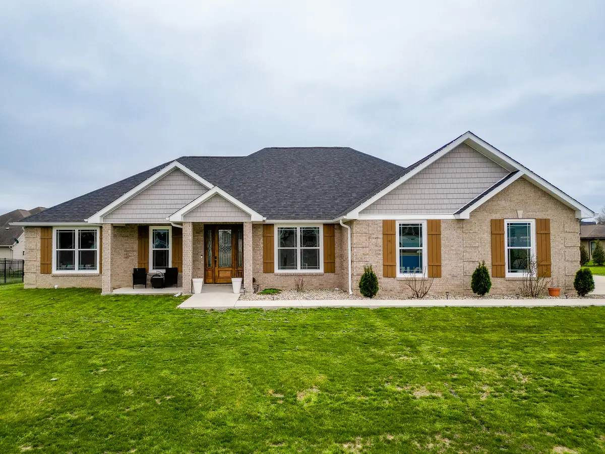 1117 Early Bird LN, Marion, IL 62959