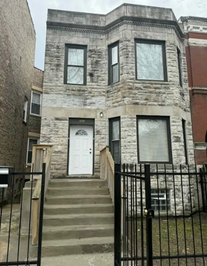 3339 W MONROE ST, Chicago, IL 60624