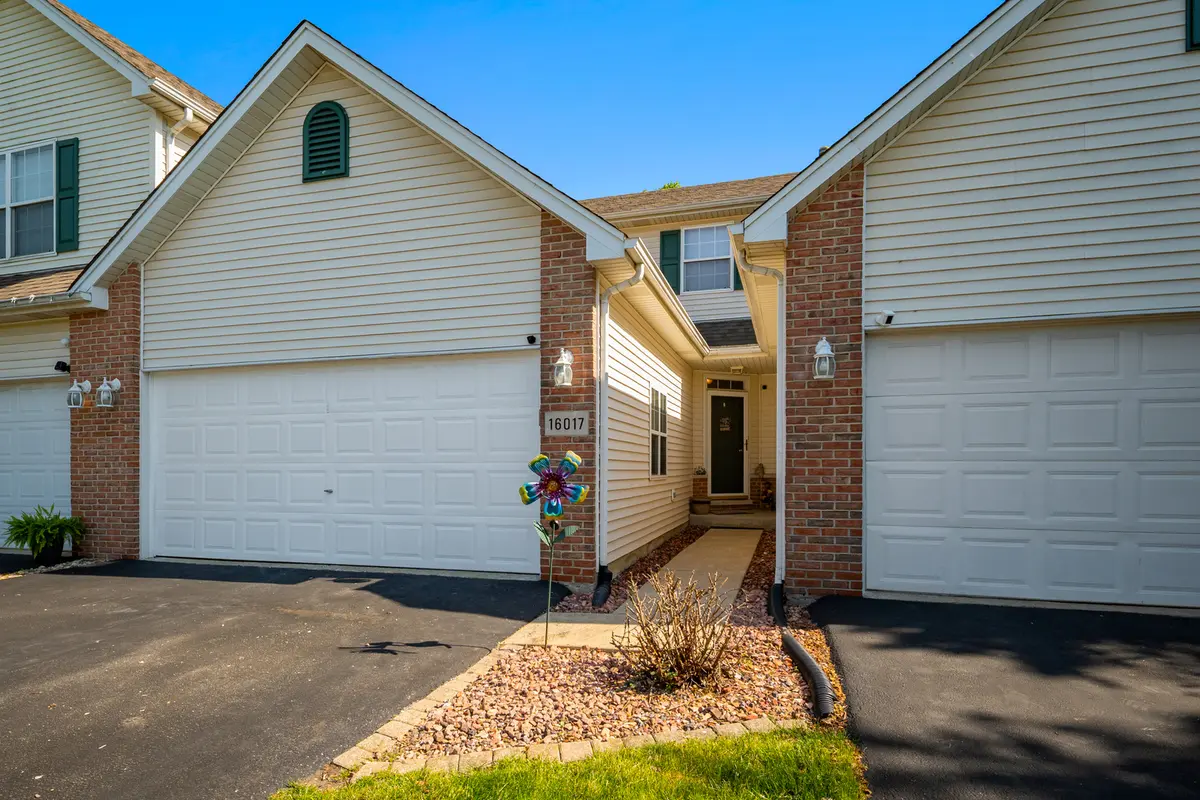 16017 W Iroquois DR, Lockport, IL 60441
