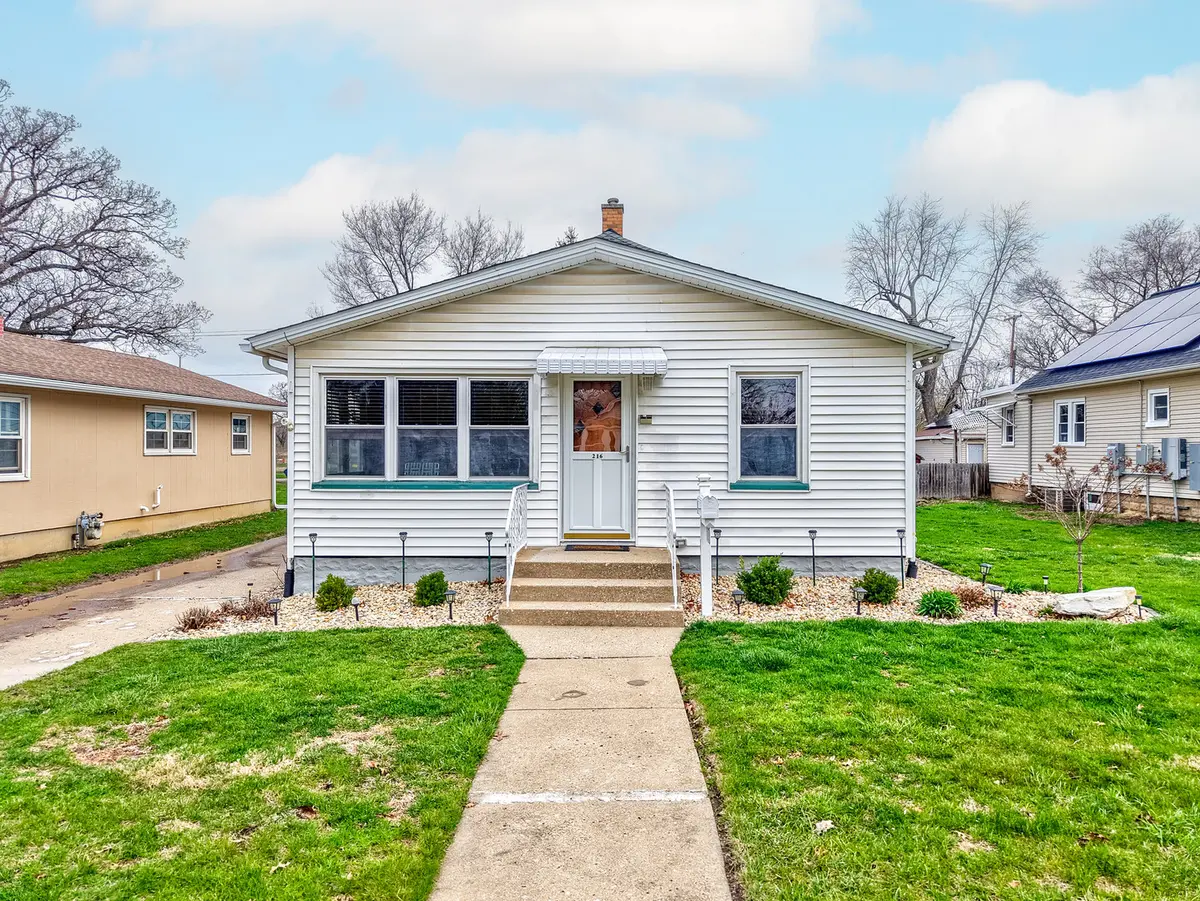 216 W 10th ST, Streator, IL 61364