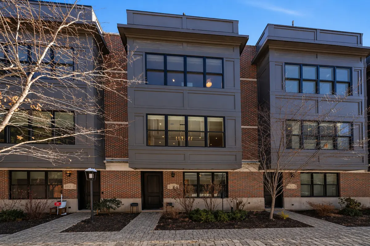 312 E Cullerton ST #C, Chicago, IL 60616