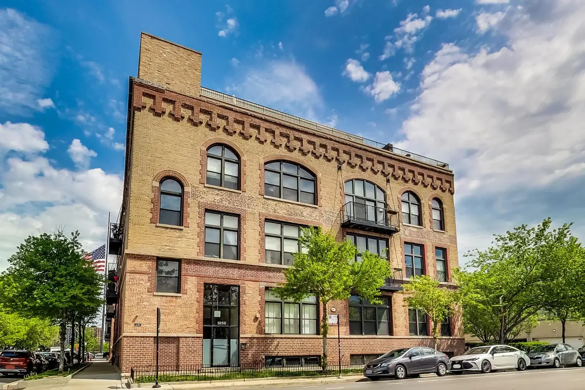 1050 W Hubbard ST #1B, Chicago, IL 60642