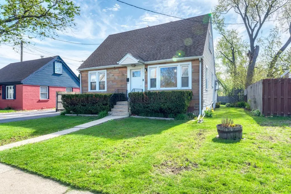 1431 N Hillside AVE, Berkeley, IL 60163