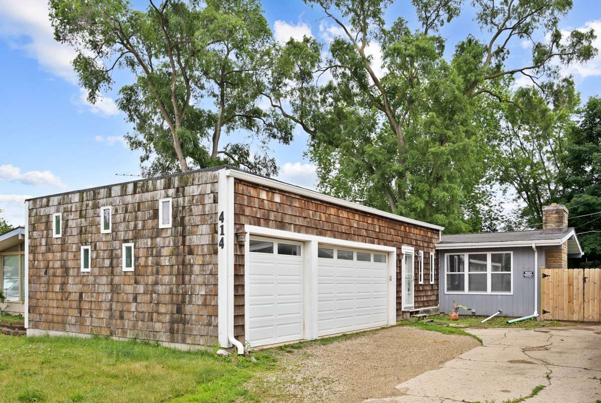 414 E Liberty ST, Wauconda, IL 60084
