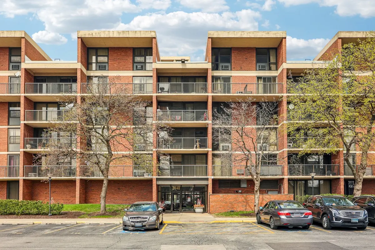 2941 S Michigan AVE #105, Chicago, IL 60616