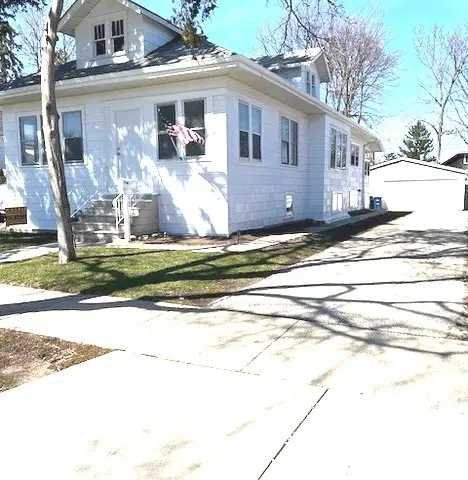 1548 Campbell AVE, Des Plaines, IL 60016