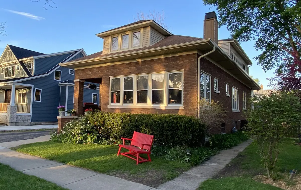 407 N Pine AVE, Arlington Heights, IL 60004