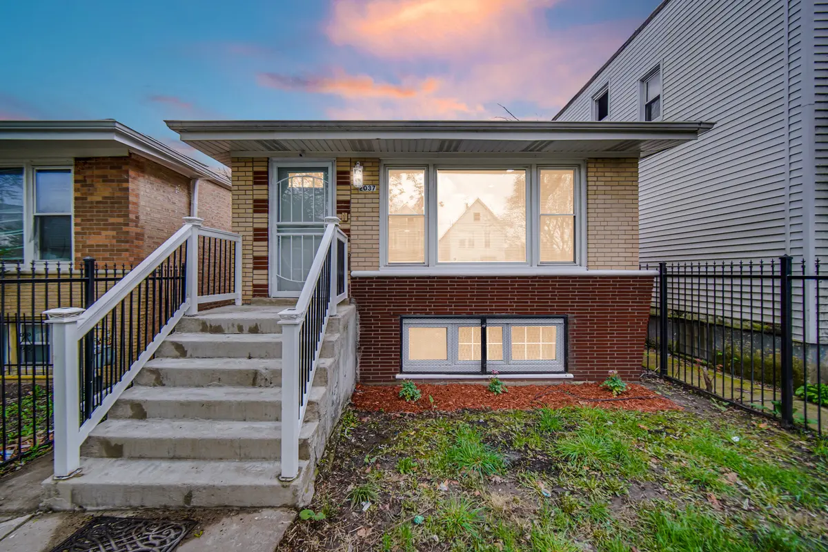 2037 W 69th PL, Chicago, IL 60636