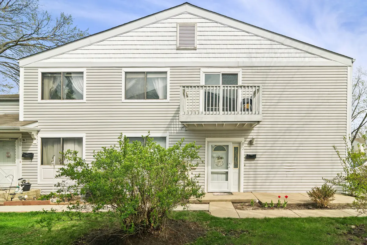 872 Cambridge PL #126D, Wheeling, IL 60090