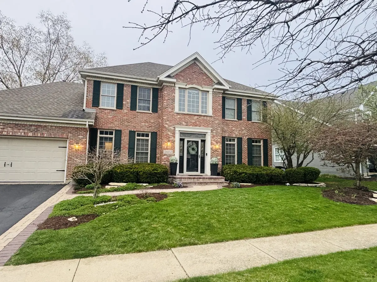N552 W Weaver CIR, Geneva, IL 60134
