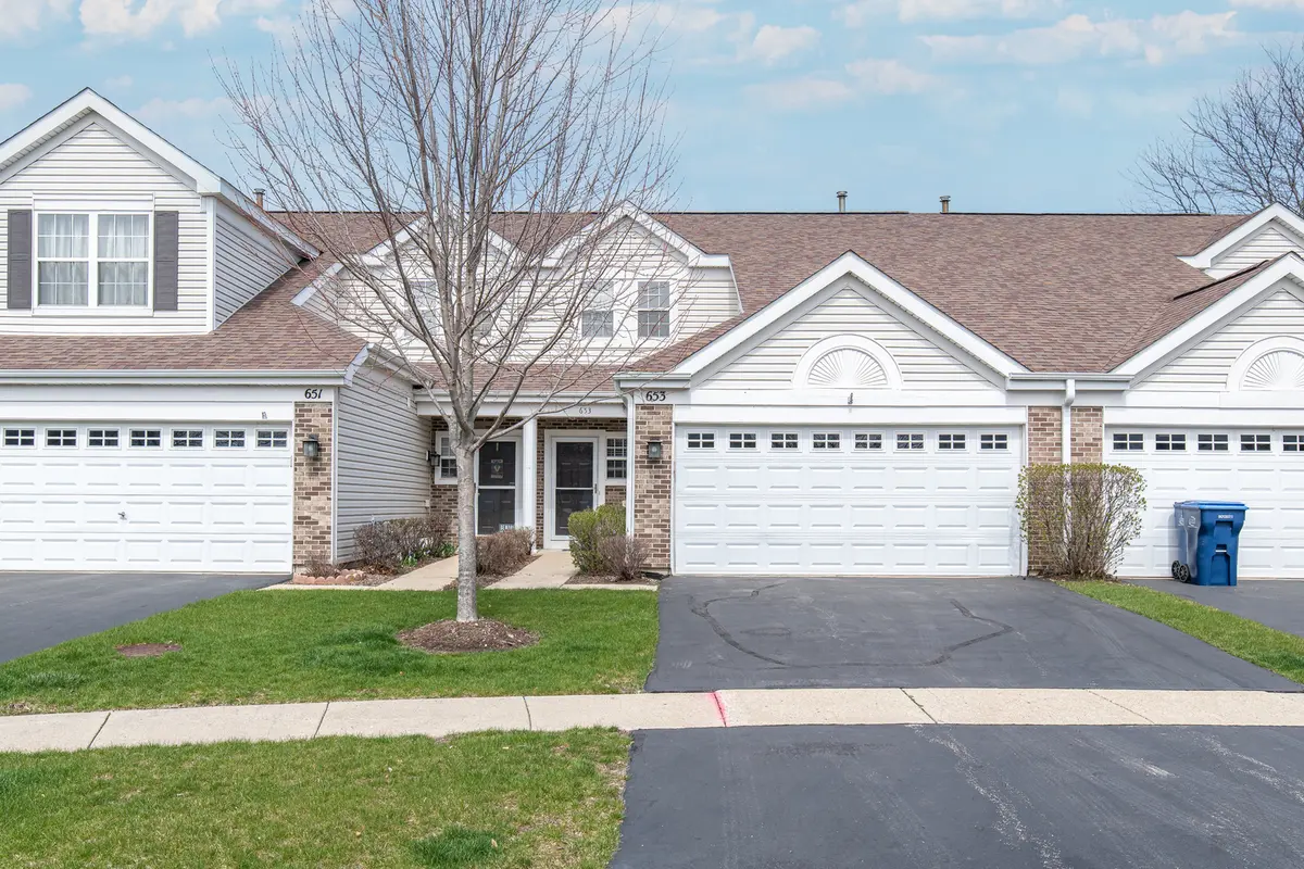 653 Winchester CT, Lake Villa, IL 60046