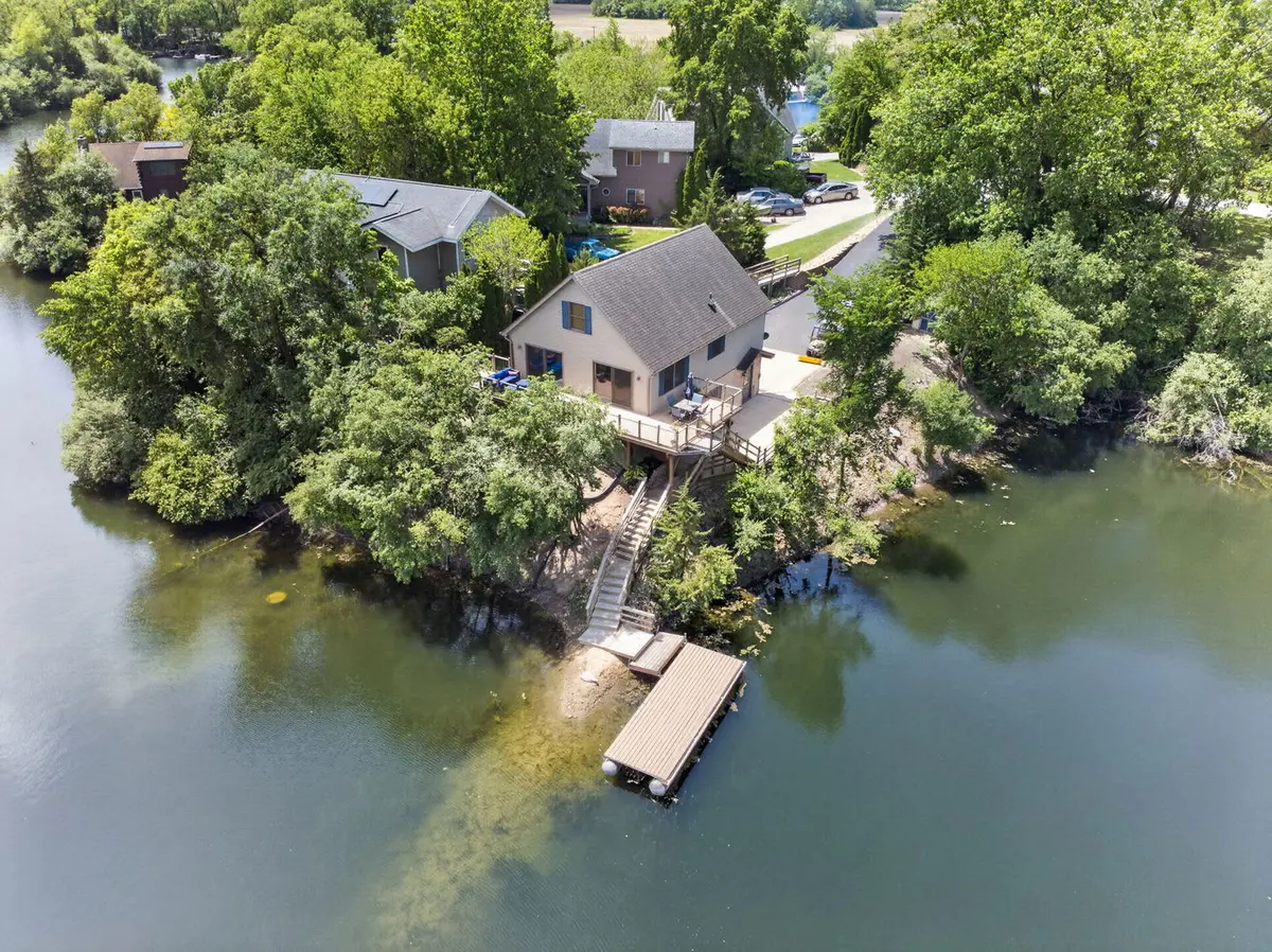 250 FOSSIL POINT CT, Wilmington, IL 60481