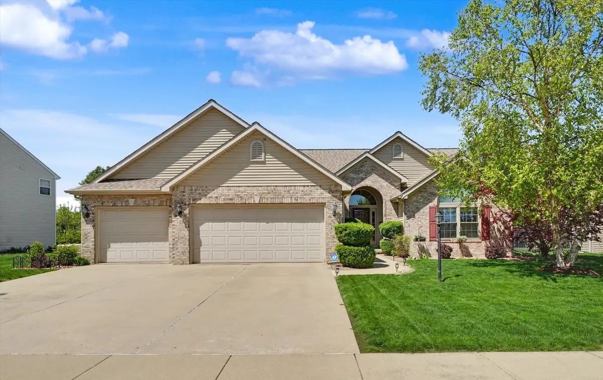 2110 E Amber LN, Urbana, IL 61802