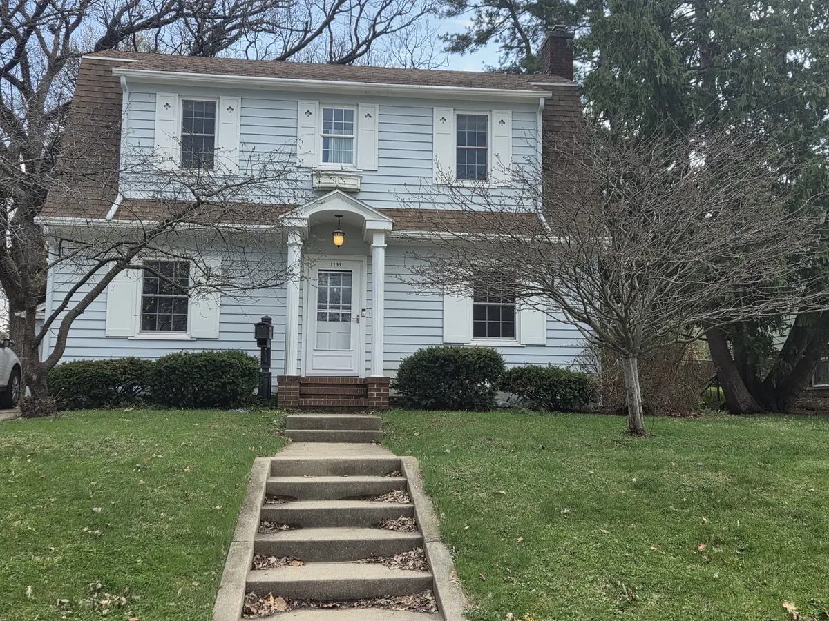 1133 W Staver ST, Freeport, IL 61032