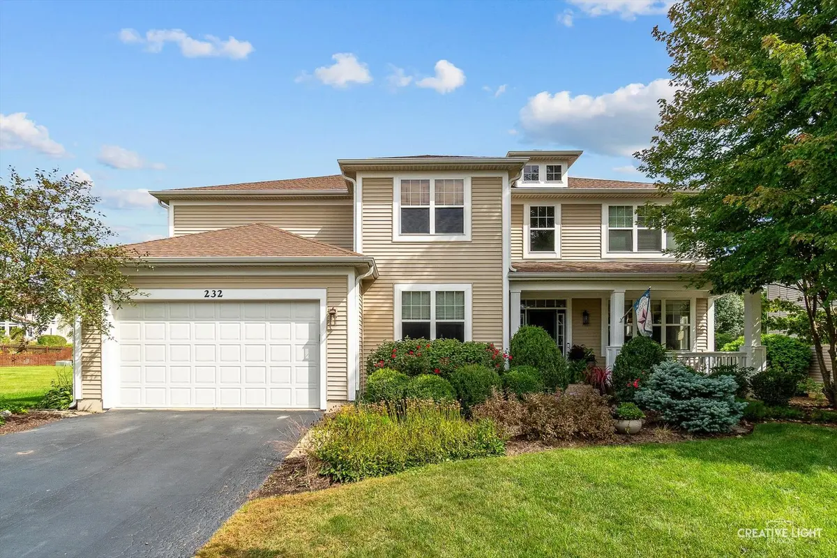 232 Loradale RD, Oswego, IL 60543