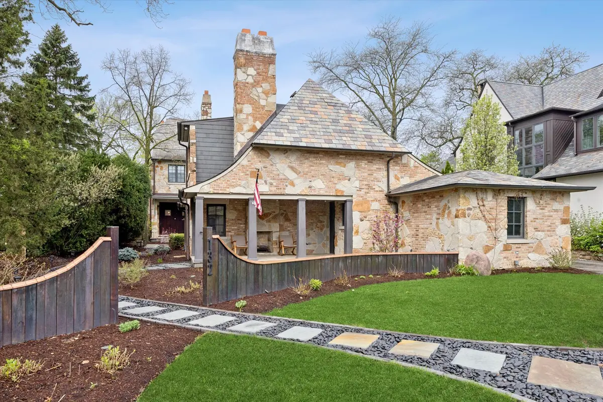 132 S Park AVE, Hinsdale, IL 60521