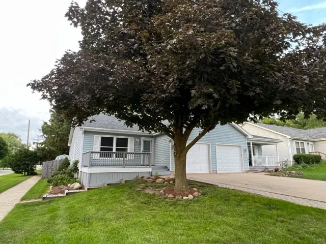 603 Willow ST, Maple Park, IL 60151