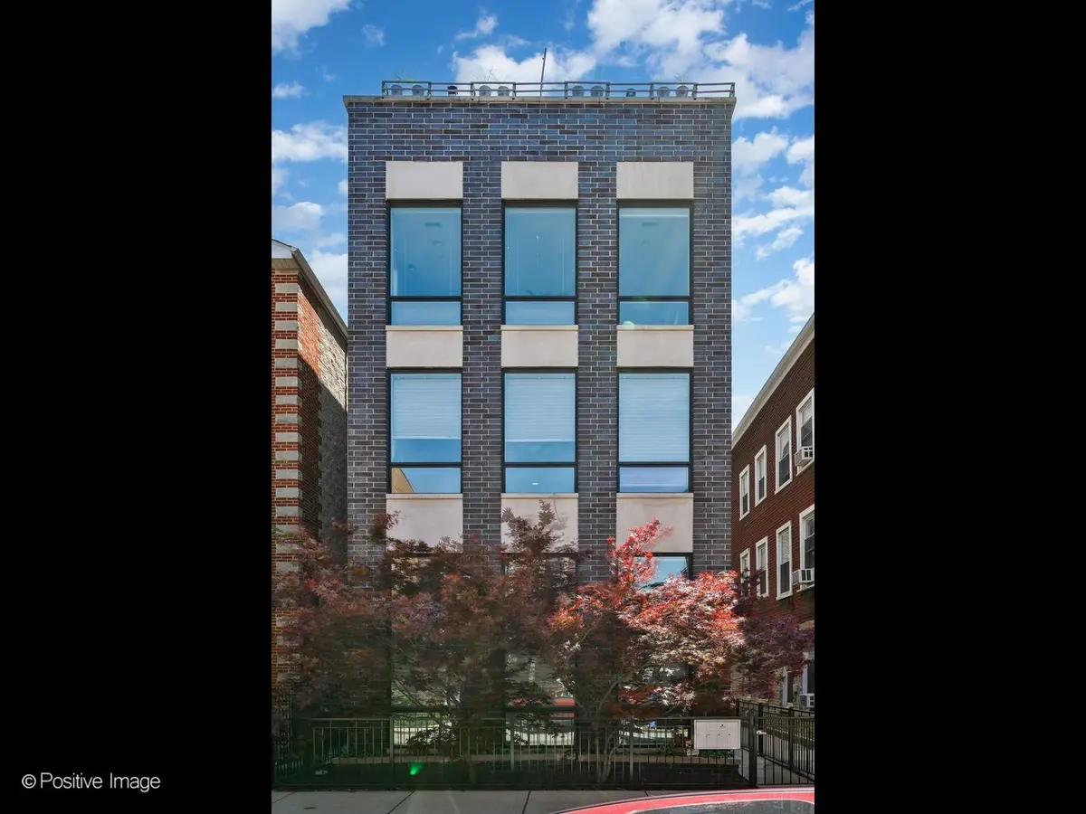 1525 W Fry ST #3, Chicago, IL 60642