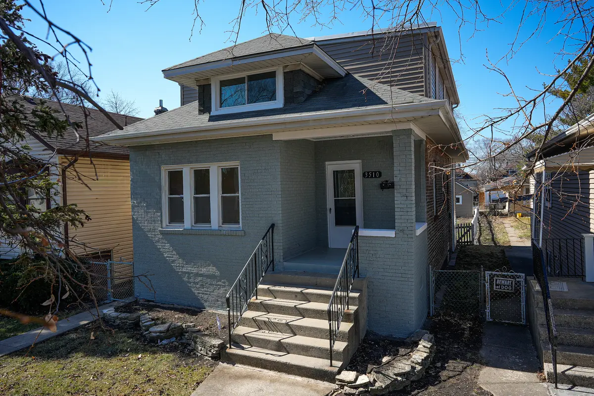3510 N Oketo AVE, Chicago, IL 60634