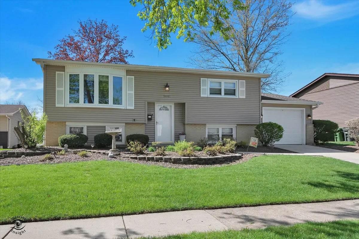 5641 Dover RD, Oak Forest, IL 60452