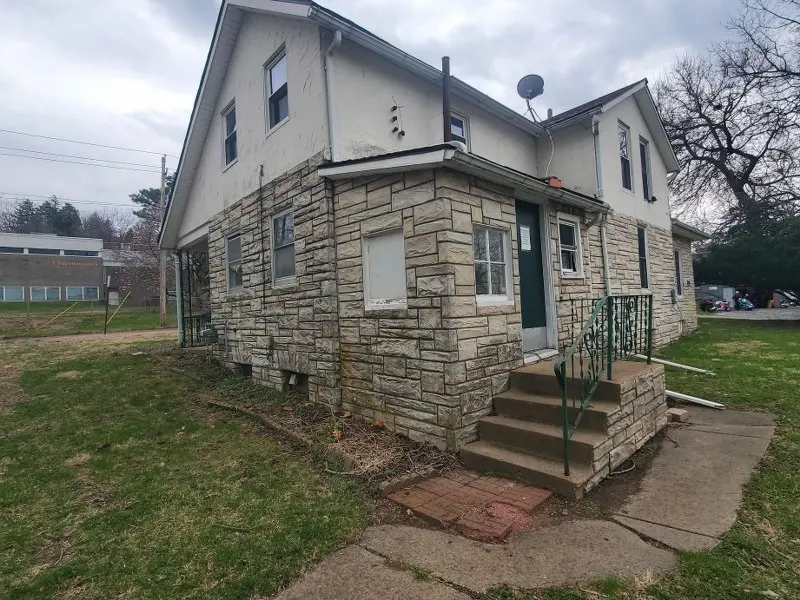 2760 12TH ST, Rock Island, IL 61201