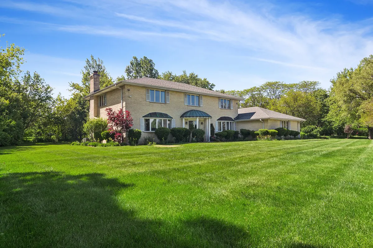 20820 N Middleton DR, Kildeer, IL 60047