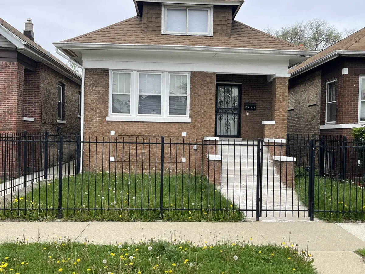1512 N Linder AVE, Chicago, IL 60651