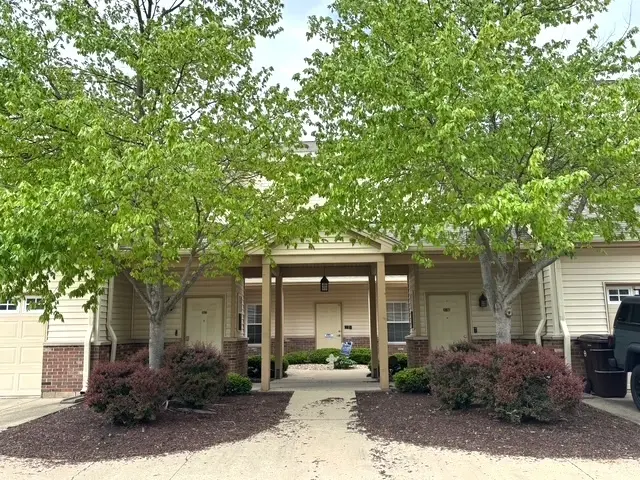 3792 Thornhill CIR #3792, Champaign, IL 61822