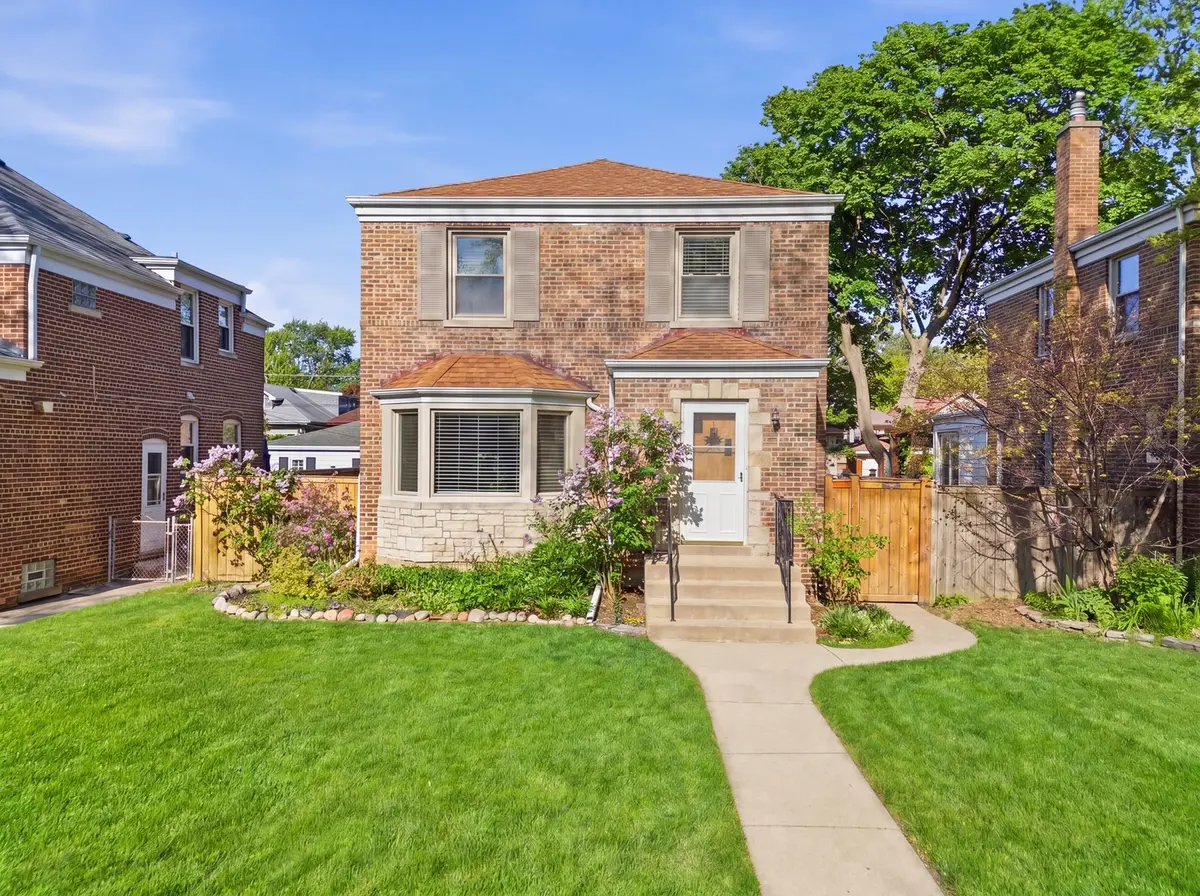 5430 N Lamon AVE, Chicago, IL 60630