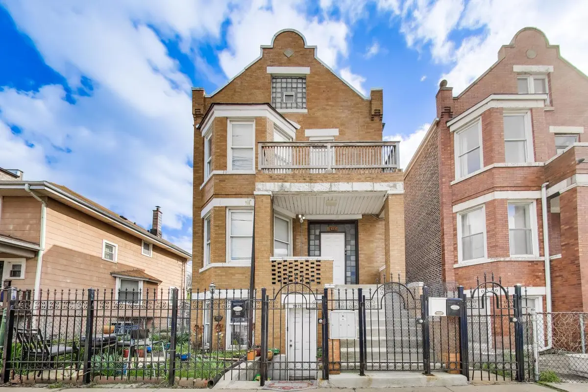 2825 W Pershing RD, Chicago, IL 60632