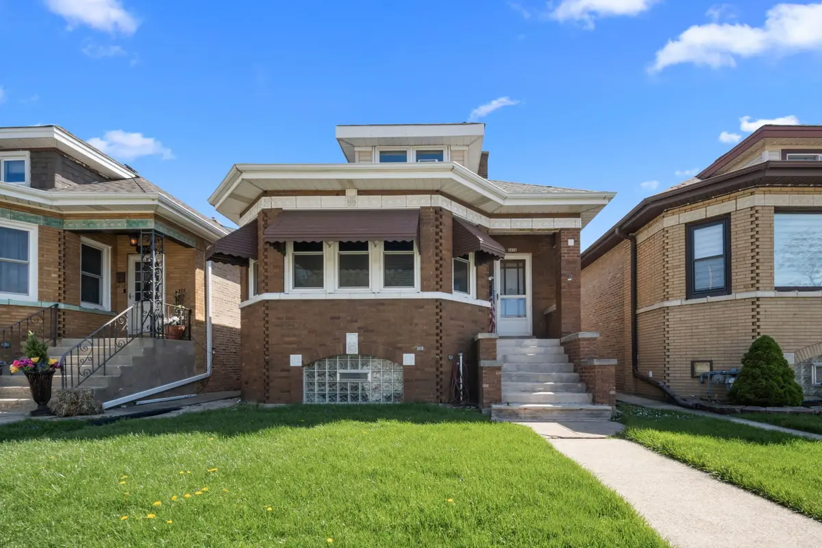 2945 N 77th AVE, Elmwood Park, IL 60707