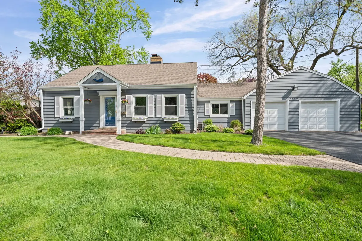 1160 Hazel AVE, Deerfield, IL 60015