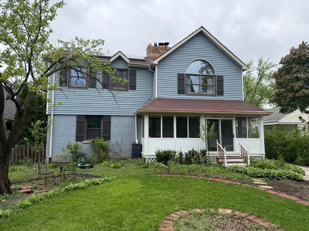 5612 S County Line RD, Hinsdale, IL 60521