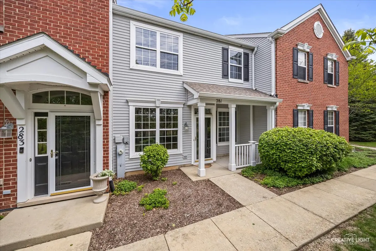 281 Springbrook TRL S, Oswego, IL 60543