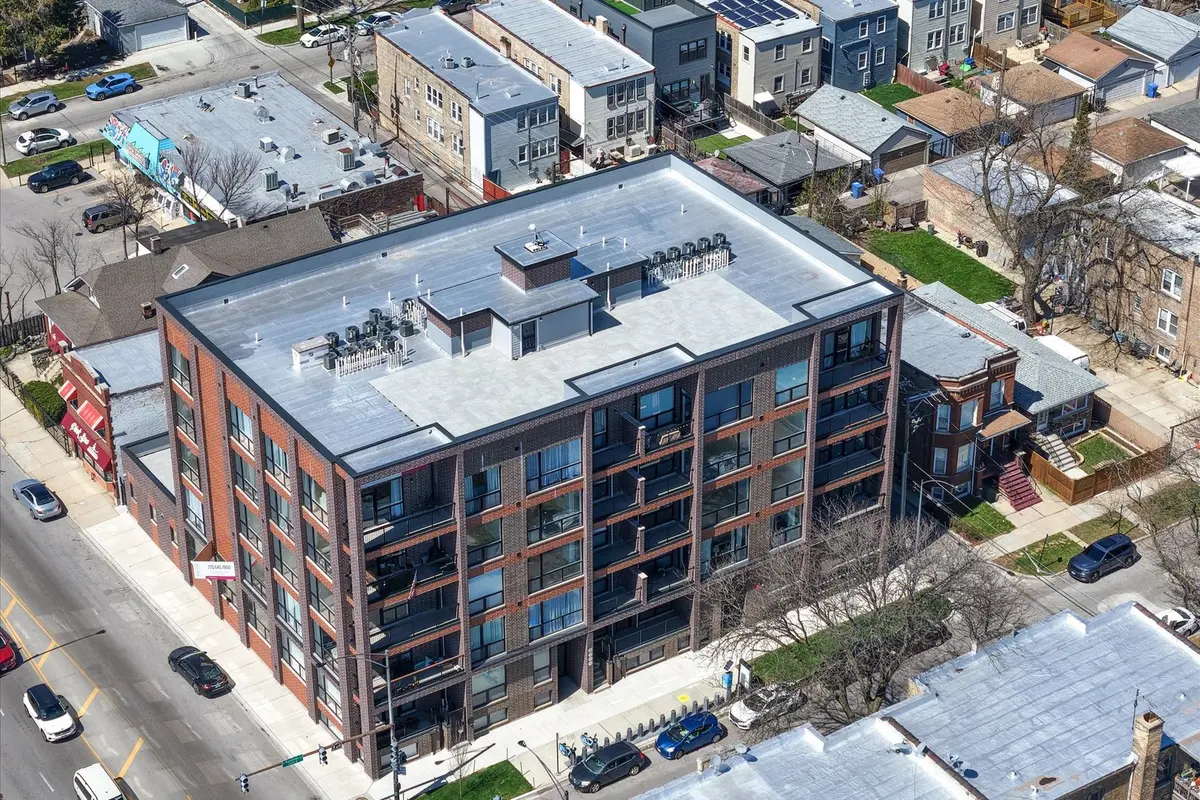 3204 N Kostner AVE #502, Chicago, IL 60641