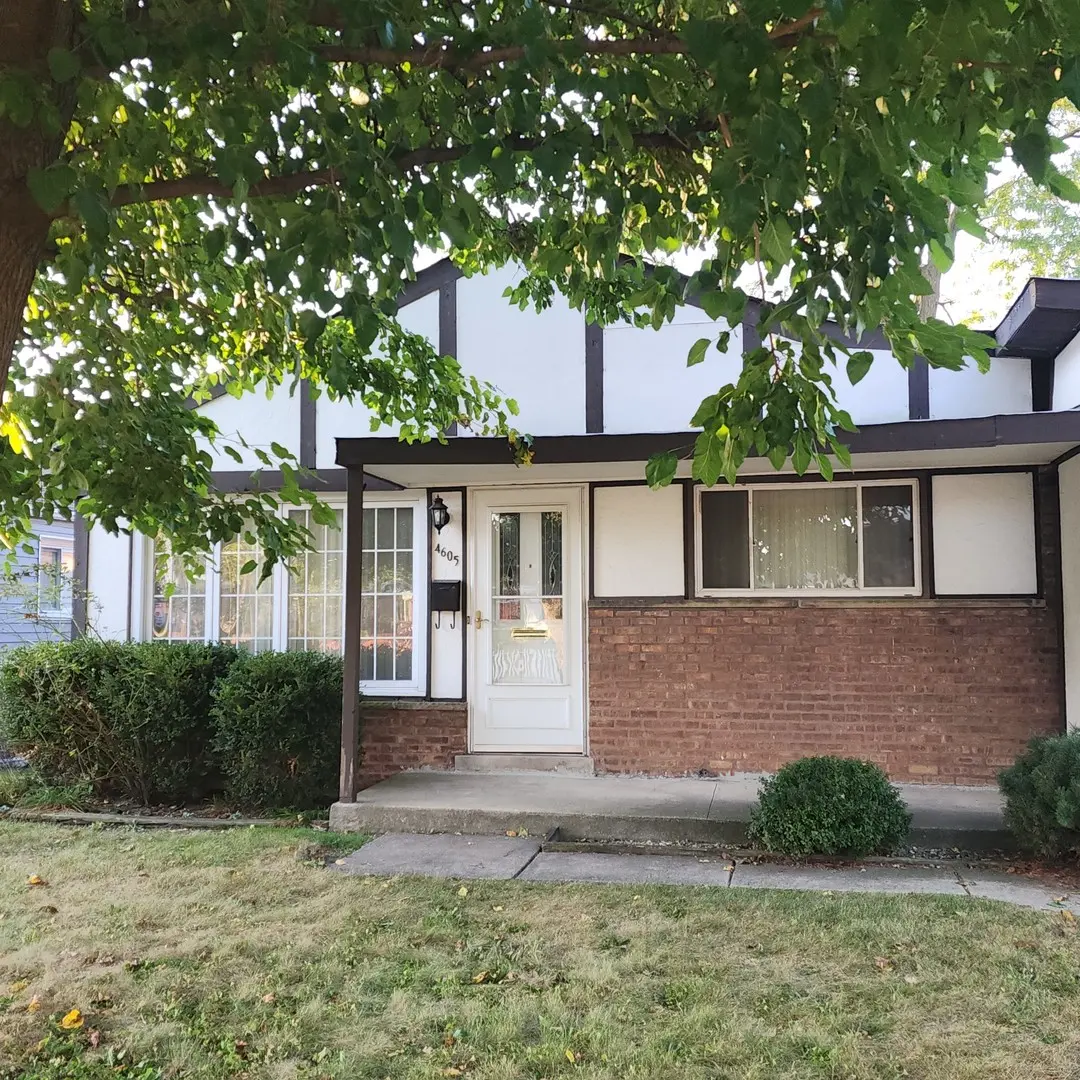 4605 W 84th PL, Chicago, IL 60652