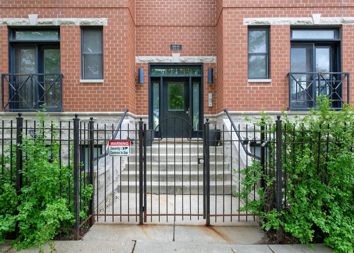1801 N Kedzie AVE #201, Chicago, IL 60647