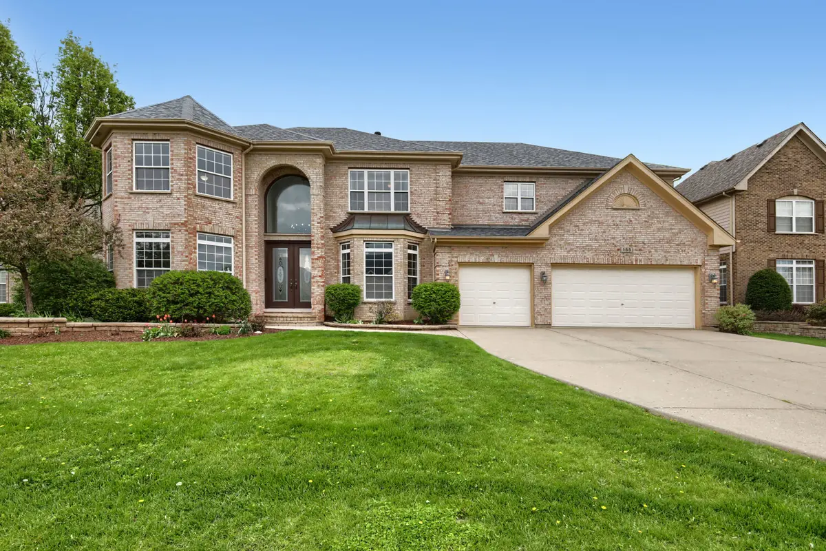 155 Michigan DR, Bloomingdale, IL 60108
