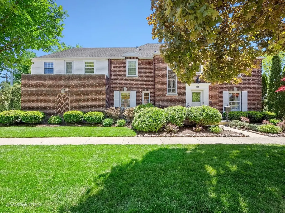 601 S Brainard AVE, La Grange, IL 60525