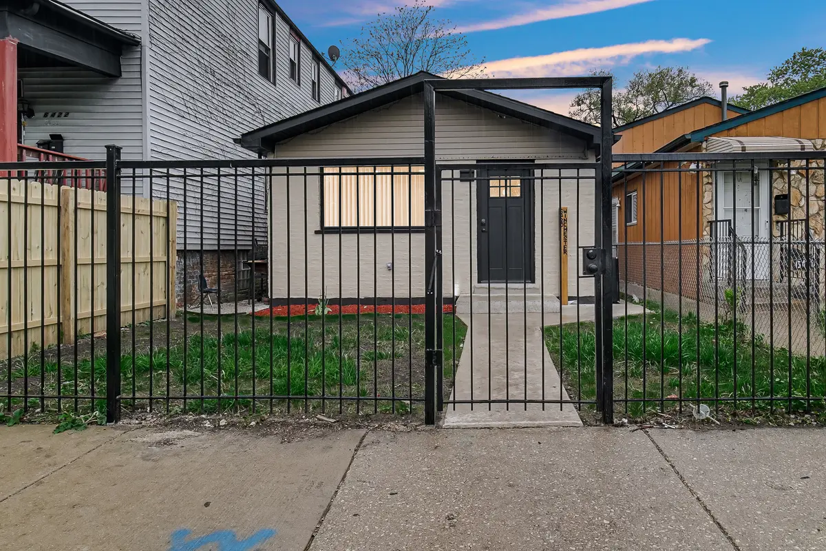 6420 S Winchester AVE, Chicago, IL 60636