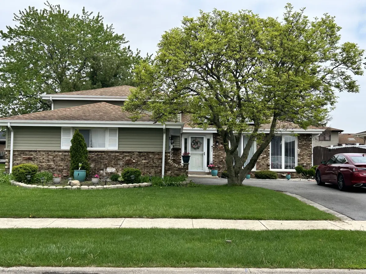 16625 Kenwood AVE, South Holland, IL 60473