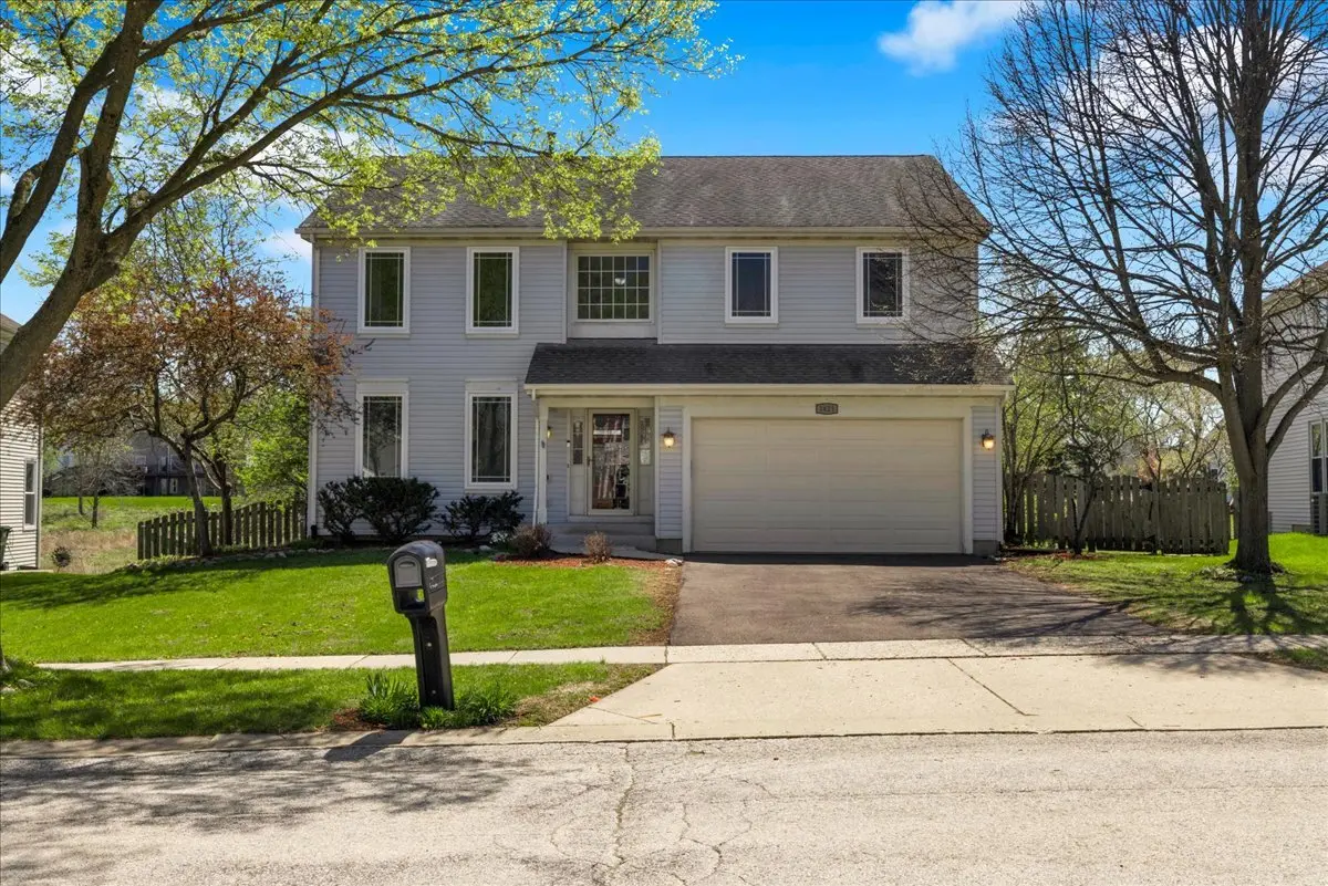 1421 Notting Hill RD, Algonquin, IL 60102