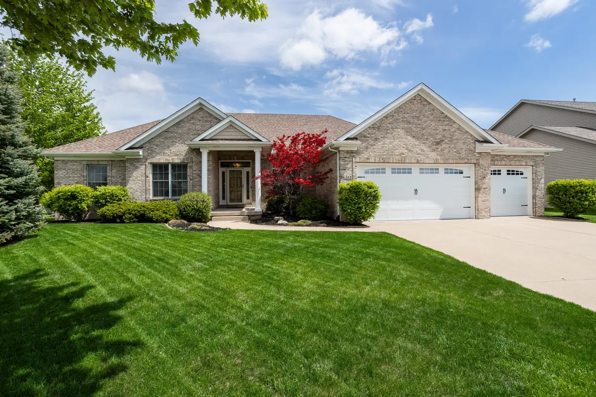 6309 Forest RD, Davenport, IA 52807