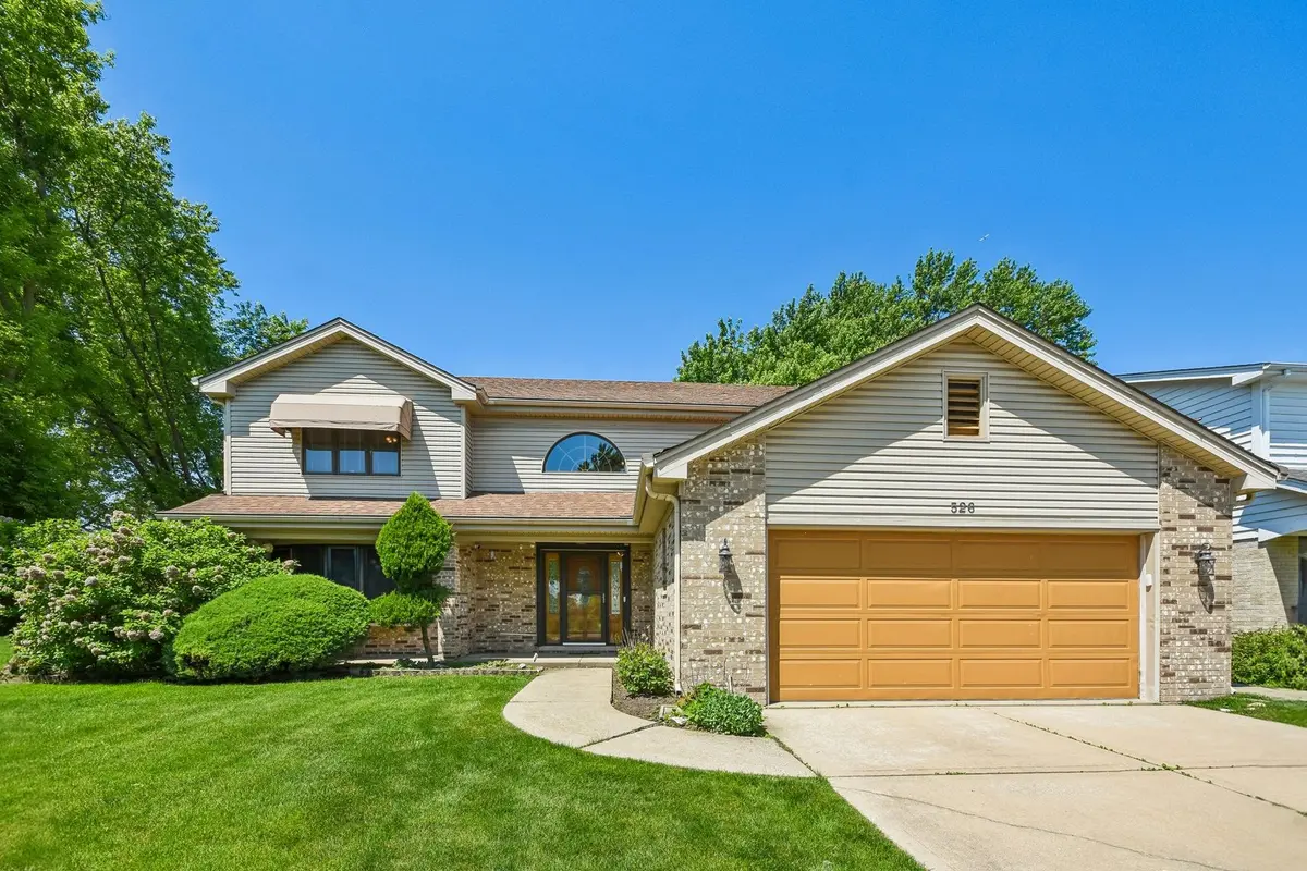 526 N 3rd AVE, Des Plaines, IL 60016