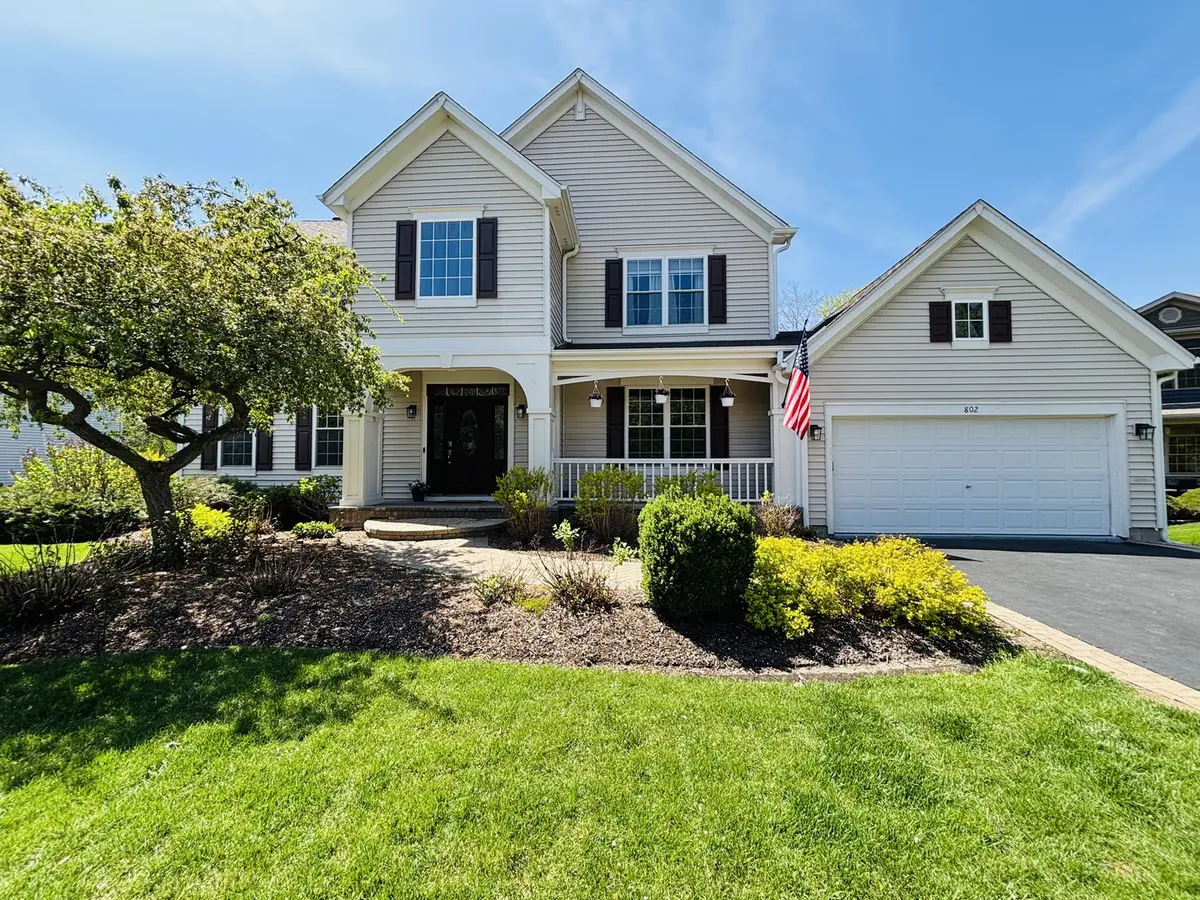 802 Autumn HL, West Dundee, IL 60118