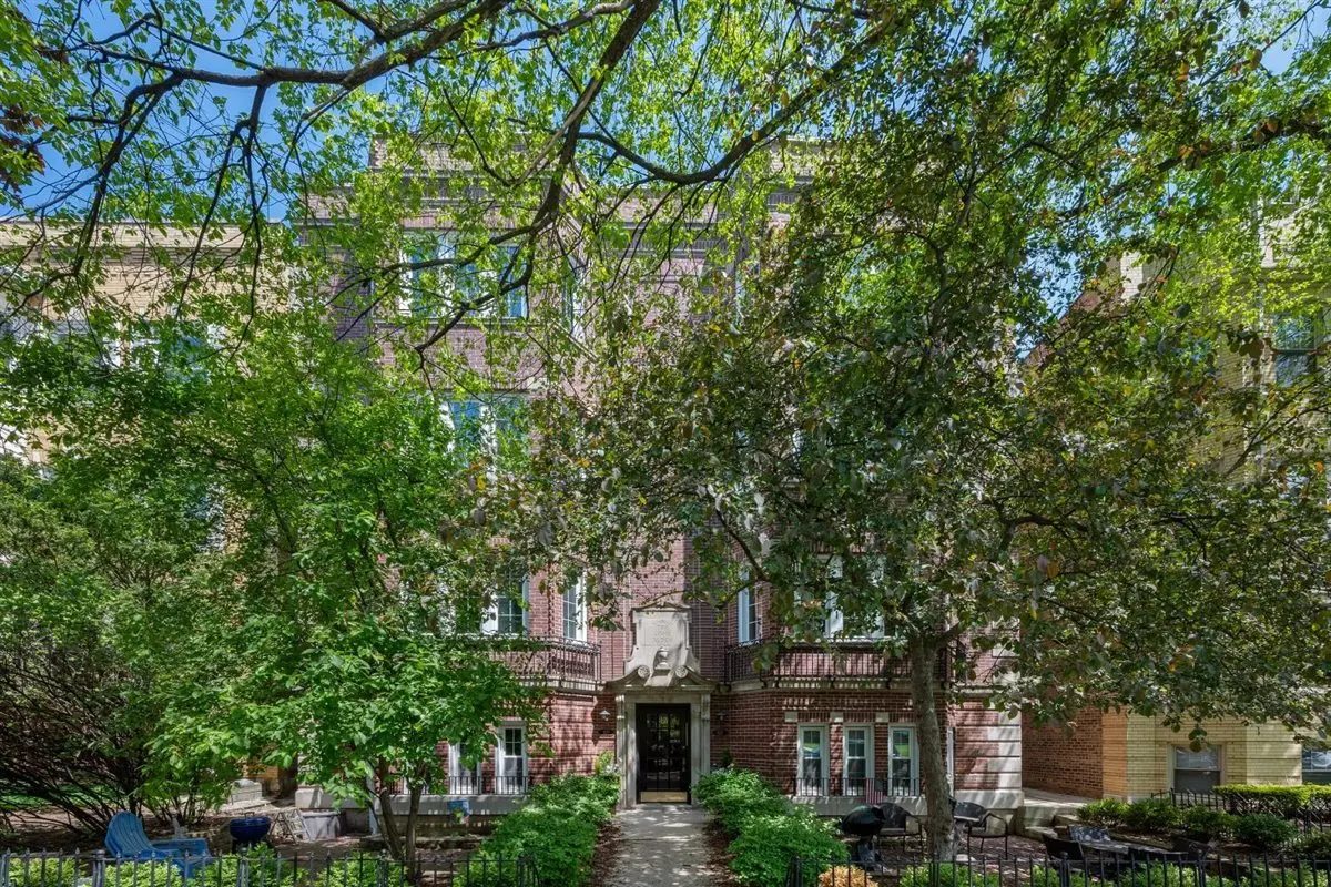 927 Hinman AVE #2S, Evanston, IL 60202