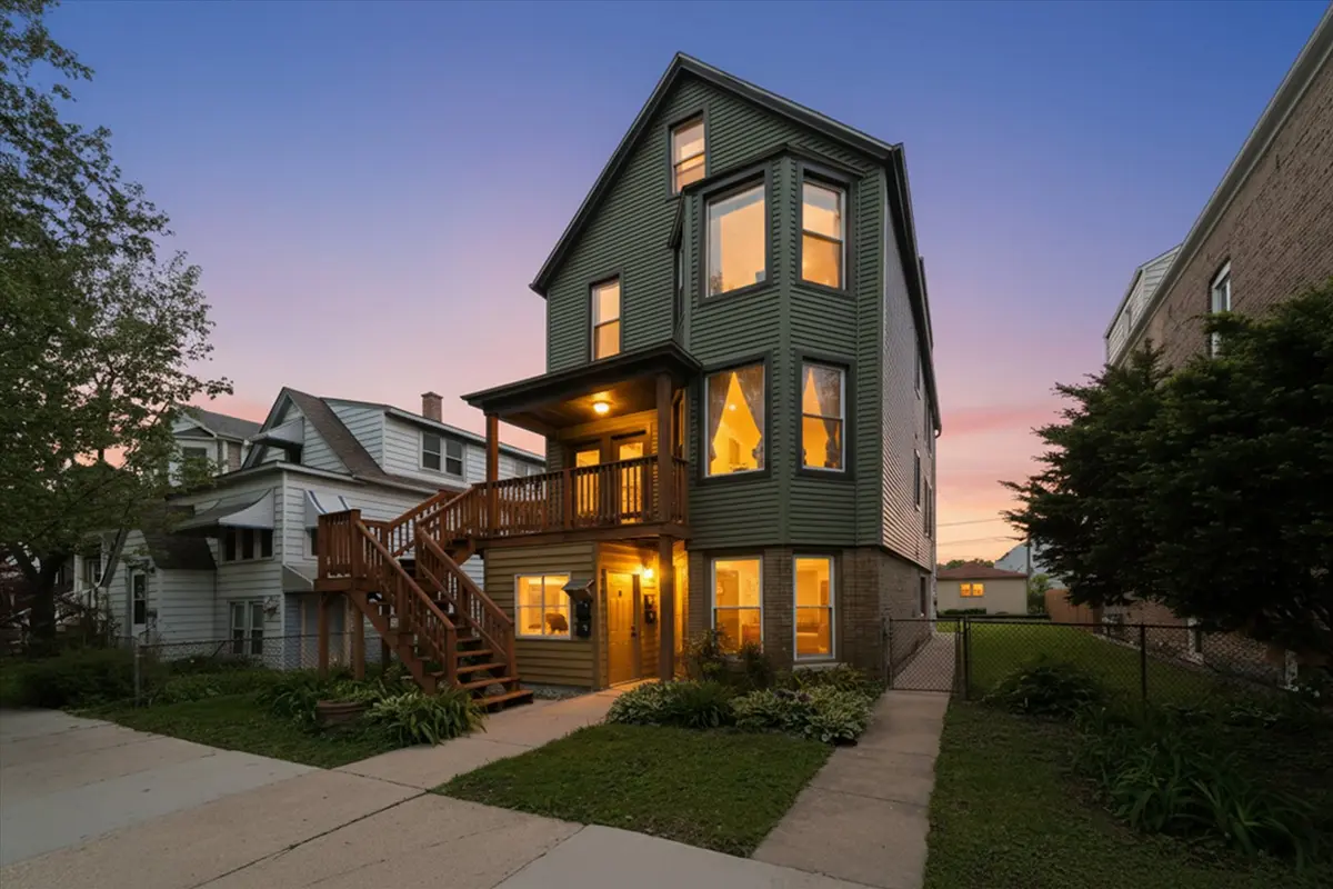 4461 N Keokuk AVE, Chicago, IL 60630