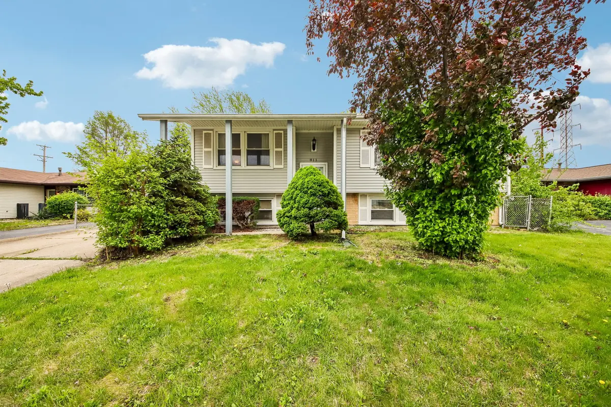 811 Oakton AVE, Romeoville, IL 60446