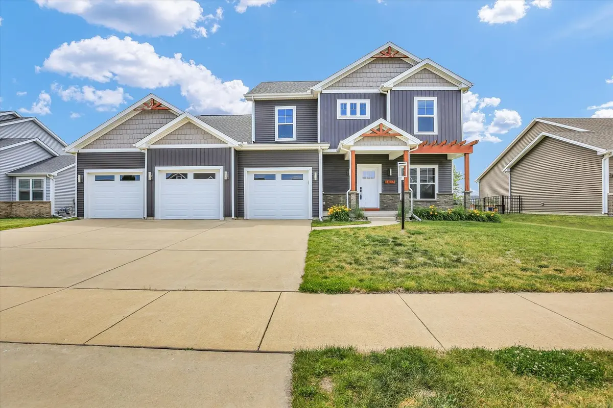1417 Fieldstone DR, Savoy, IL 61874