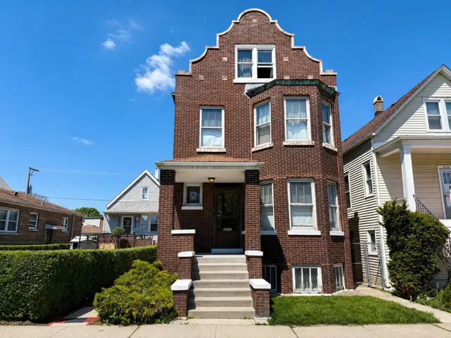 3024 W 40th PL, Chicago, IL 60632